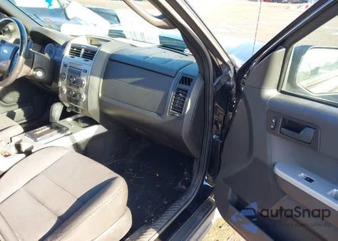 2010 Ford Escape Xlt from USA, damaged, VIN 1FMCU9DG5AKC76298